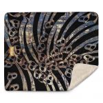 Sherpa blanket - Oriental calligraphy “H”